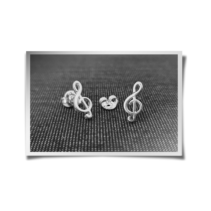 Treble Clef Stud