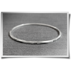 Notched Bangle