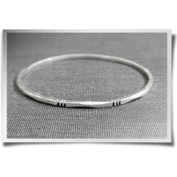 Notched Bangle