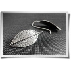 Leafy Hook Dangly Earrings