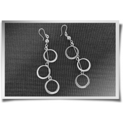 Linked Circle Dangly Earrings
