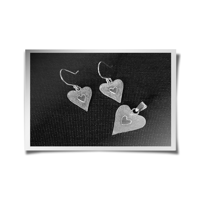 Texturised Heart Earring & Pendant Set